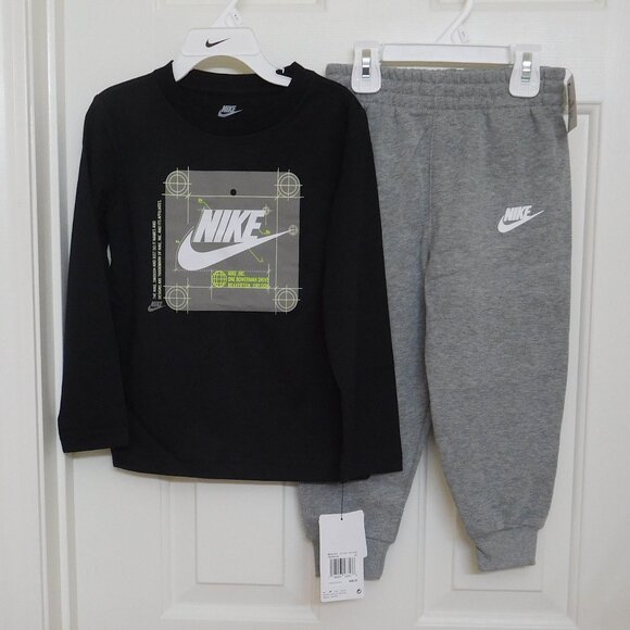 NWT 2pc Nike Black Gray Long Sleeve Shirt & Joggers Set sz 4t - Picture 1 of 1